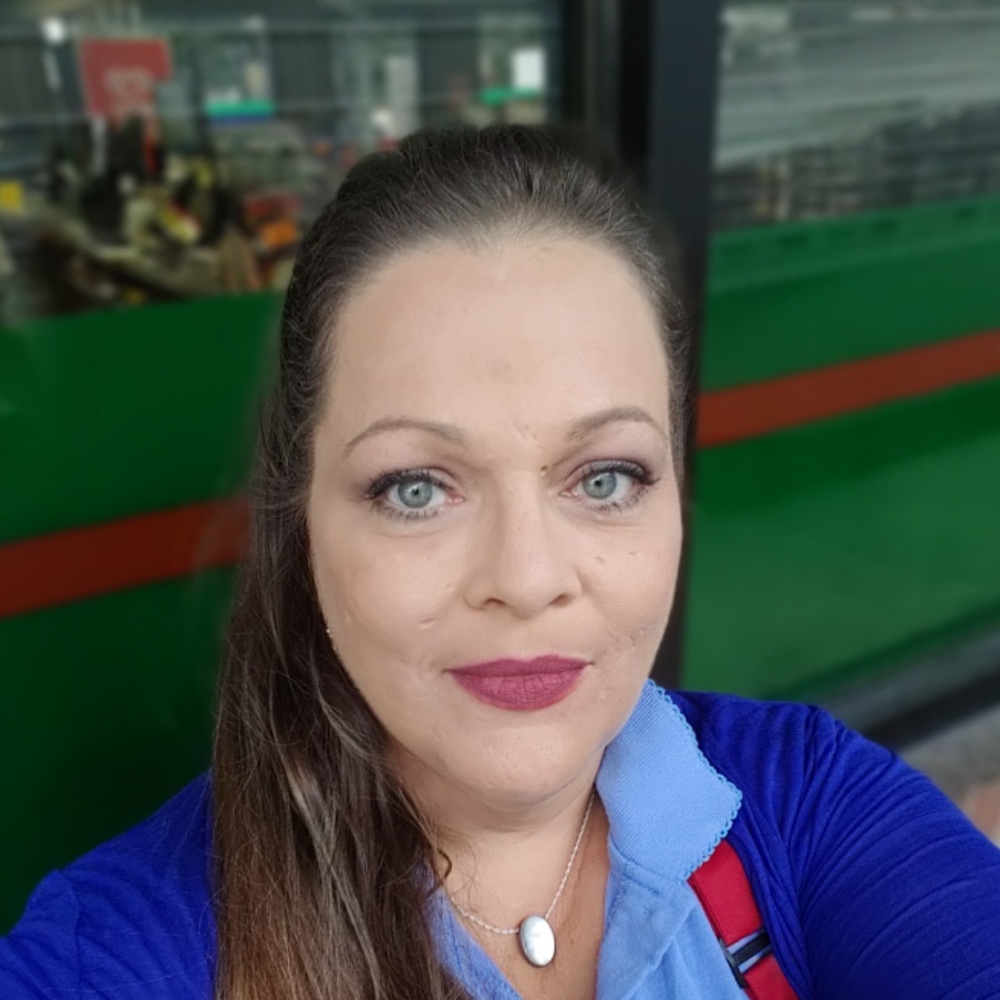 Meet your Posher, Veronica